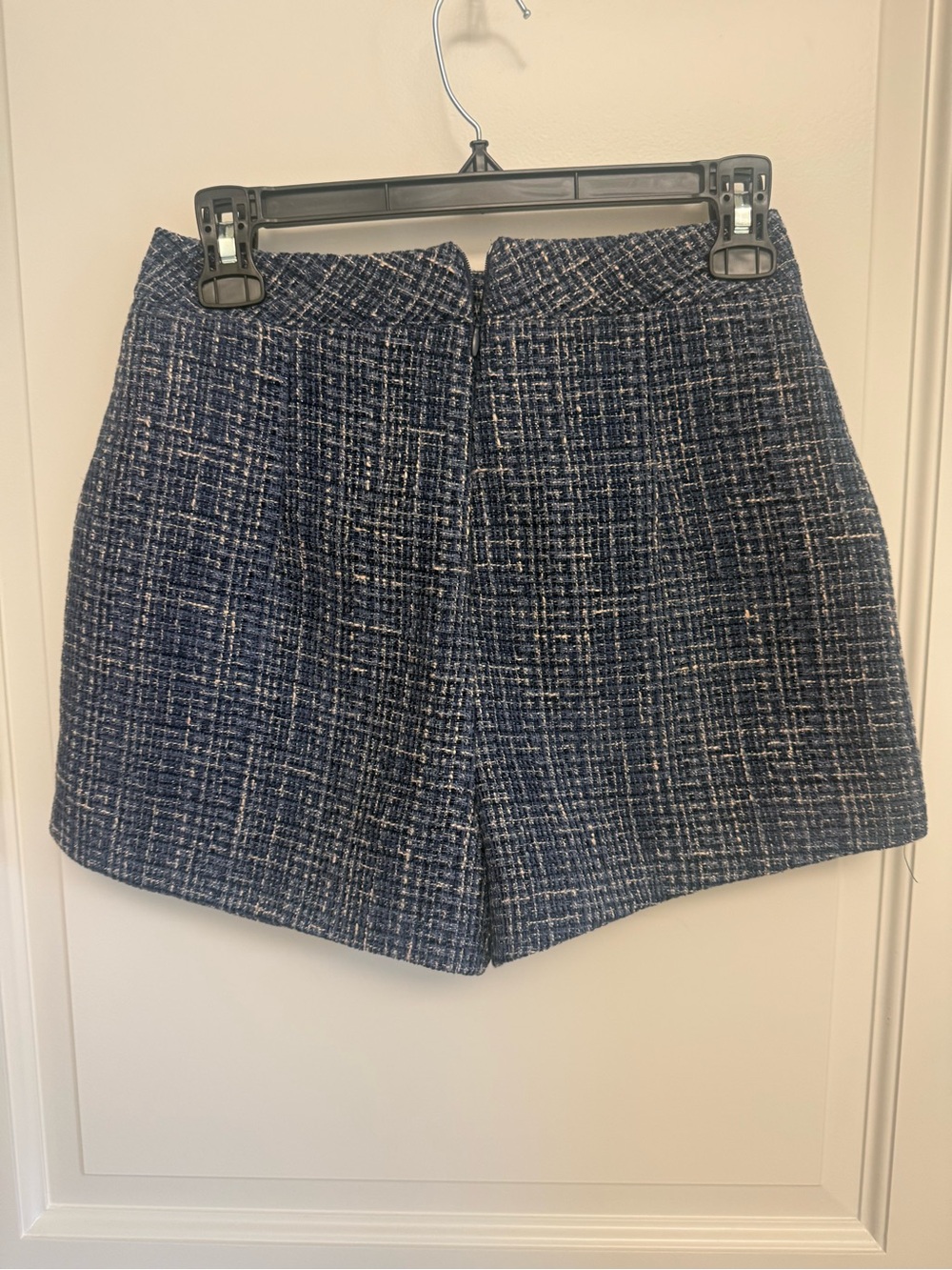 Aqua Navy Tweed skort with Gold Buttons XS. - Picture 4 of 7